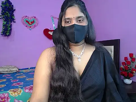 Hot Maleka online show from 03-28-26, 04:30