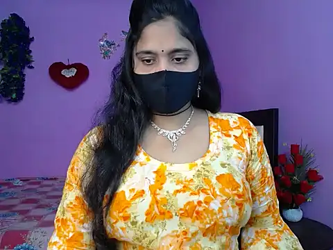 Hot Maleka online show from 05-06-26, 04:33