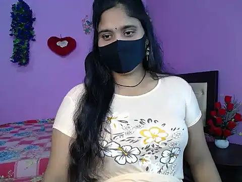 Hot Maleka online show from 04-19-26, 06:10