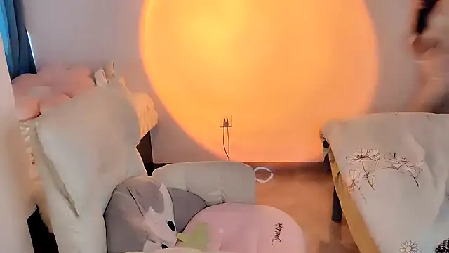 Snapshot of Ailisha66 chatting on 03-19-25, 05:52 Ailisha66 online show from 03-19-25, 05:52