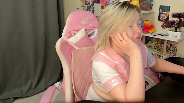 Sara Robinson online show from 07-01-26, 02:56
