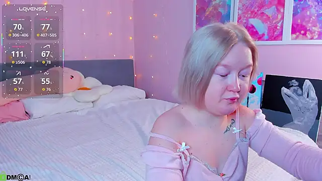 Sara Robinson online show from 02-12-26, 02:44