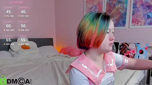 Sara Robinson online show from 12-02-25, 02:56