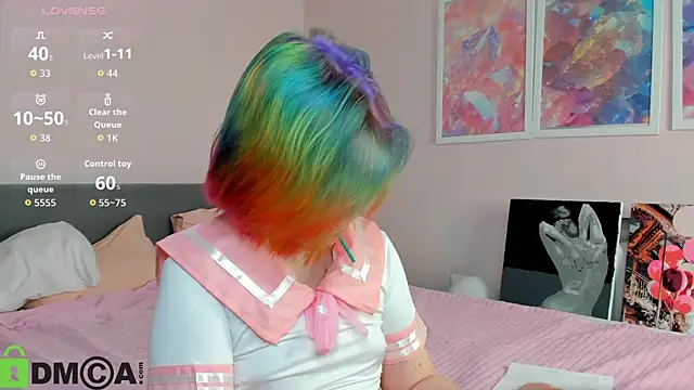 Sara Robinson online show from 11-29-25, 03:06