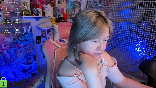 Sara Robinson online show from 03-30-26, 03:08