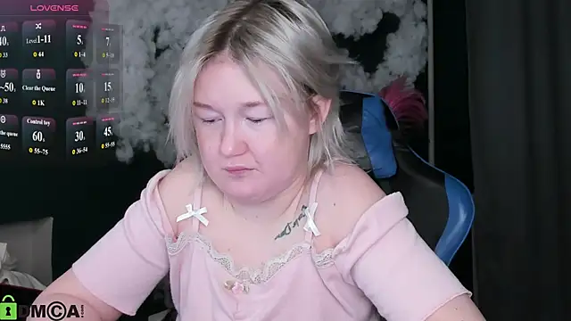 Sara Robinson online show from 06-19-26, 02:50