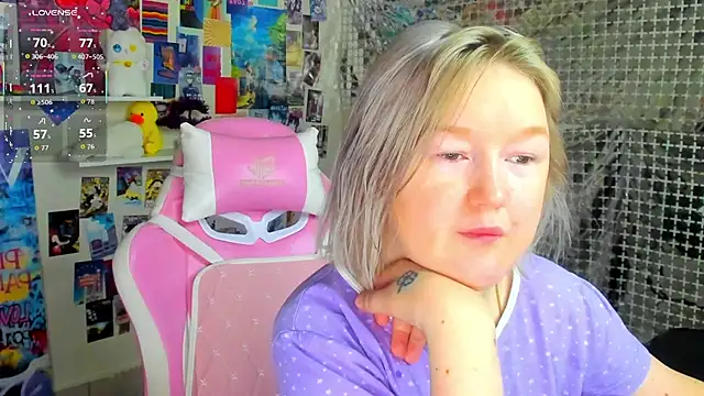 Sara Robinson online show from 04-04-26, 02:51