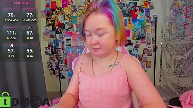 Sara Robinson online show from 12-22-25, 02:44