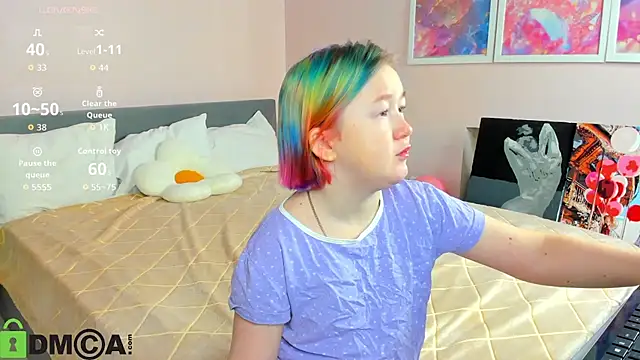 Sara Robinson online show from 12-19-25, 02:37