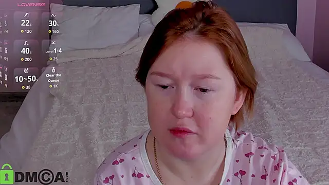 Sara Robinson online show from 11-18-25, 03:10