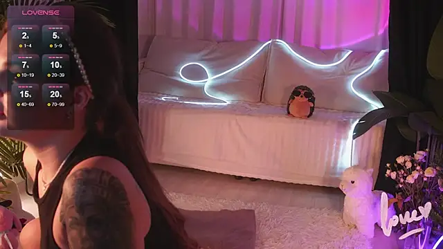 Snapshot of Annaa_Banana chatting on 01-17-26, 04:32 Annaa Banana online show from 01-17-26, 04:32