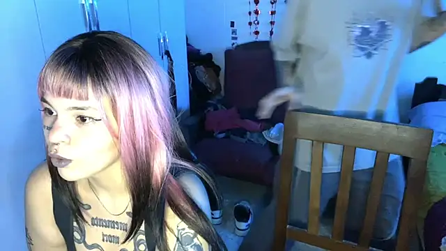 Snapshot of Seebohm1111 chatting on 02-15-26, 04:46 Seebohm1111 online show from 02-15-26, 04:46