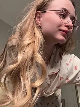 Tiffanyhunt online show from 05-29-26, 03:18