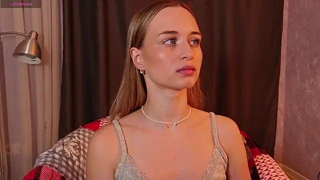 Tiffanyhunt online show from 01-10-26, 03:07