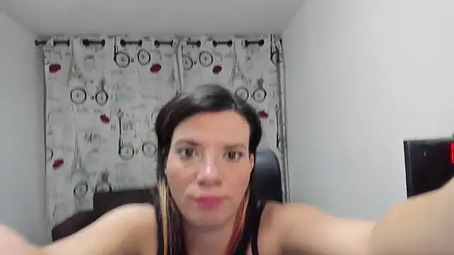 DanaaRey online show from 10-14-25, 04:29