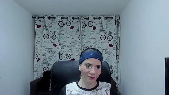 DanaaRey online show from 10-15-25, 04:48