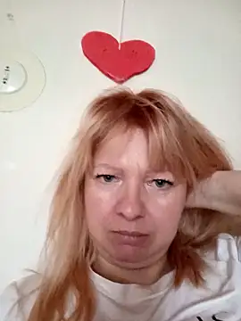 Lauri scherri online show from 10-13-25, 02:18