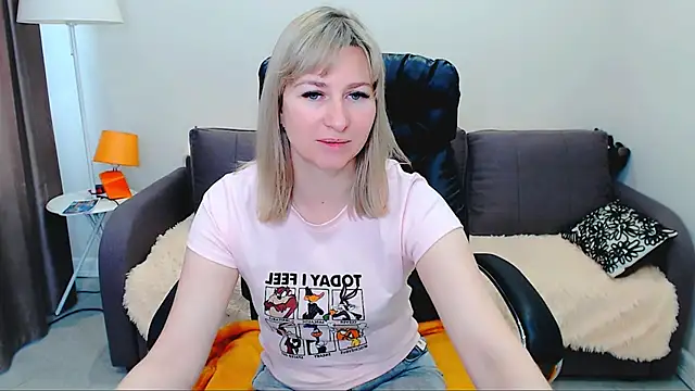 Snapshot of Incredible_Ariela chatting on 06-14-26, 09:54 Incredible Ariela online show from 06-14-26, 09:54