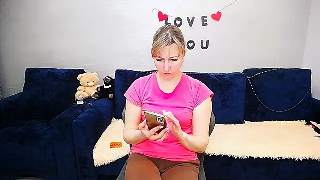 Incredible Ariela online show from 04-05-26, 01:51