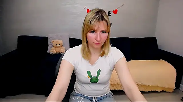 Snapshot of Incredible_Ariela chatting on 05-10-26, 09:02 Incredible Ariela online show from 05-10-26, 09:02