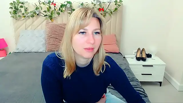 Snapshot of Incredible_Ariela chatting on 05-05-26, 06:00 Incredible Ariela online show from 05-05-26, 06:00