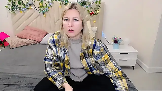 Incredible Ariela online show from 12-19-25, 08:49