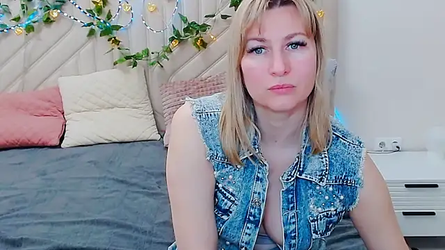 Incredible Ariela online show from 03-24-26, 05:35