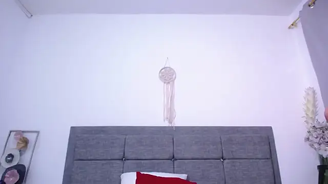 Vicky Love  online show from 02-19-25, 02:22