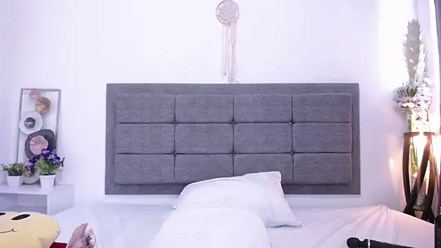 Vicky Love  online show from 03-11-25, 02:29