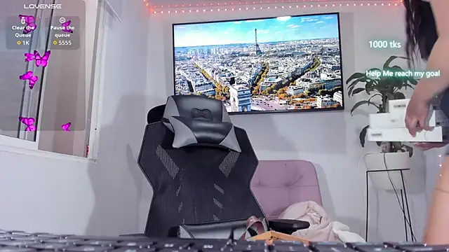 emily palmeer online show from 12-21-25, 11:34