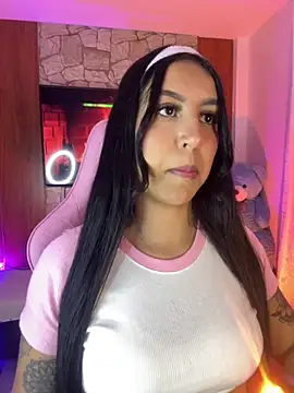 Tamara Roberts1 online show from 09-11-25, 01:05