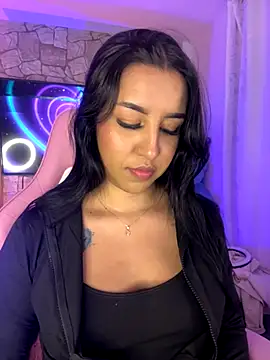 Tamara Roberts1 online show from 11-26-25, 02:00