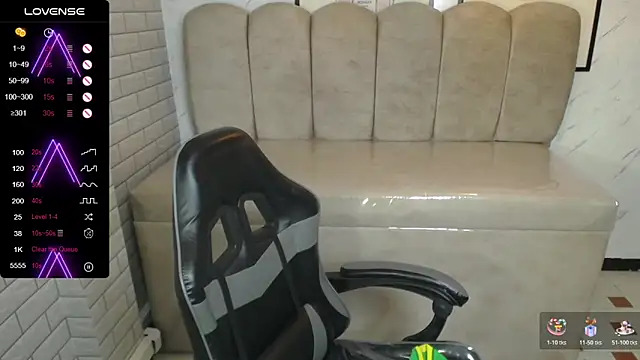  Charlotte v online show from 11-30-25, 04:08