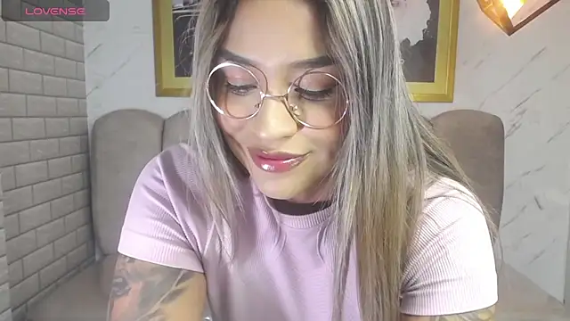  Charlotte v online show from 04-21-26, 04:30