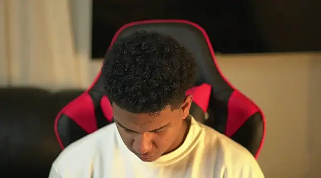 May Dylan1 online show from 01-05-25, 04:47