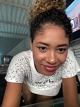 Snapshot of charlotteone chatting on 03-05-25, 03:29 charlotteone online show from 03-05-25, 03:29
