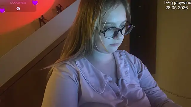 JacyWinslat online show from 05-28-26, 08:59