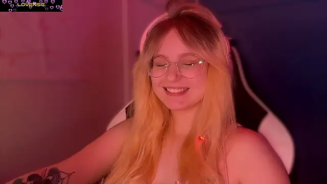 JacyWinslat online show from 03-11-25, 05:02