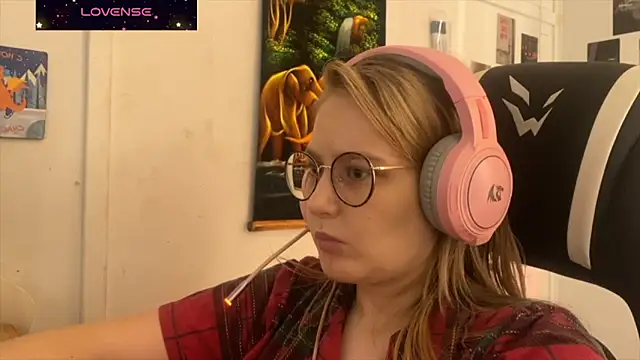 JacyWinslat online show from 09-28-25, 09:49