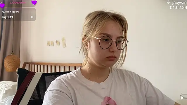 JacyWinslat online show from 02-01-26, 06:11