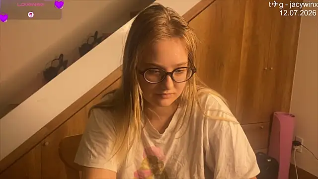 JacyWinslat online show from 07-13-26, 02:27
