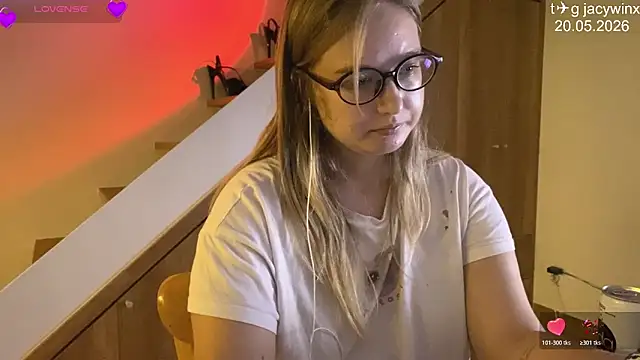 JacyWinslat online show from 05-20-26, 02:25