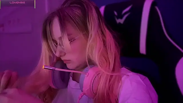 JacyWinslat online show from 03-14-25, 08:06