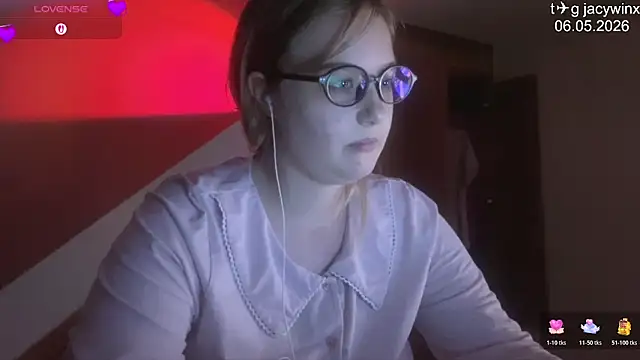 JacyWinslat online show from 05-06-26, 01:04