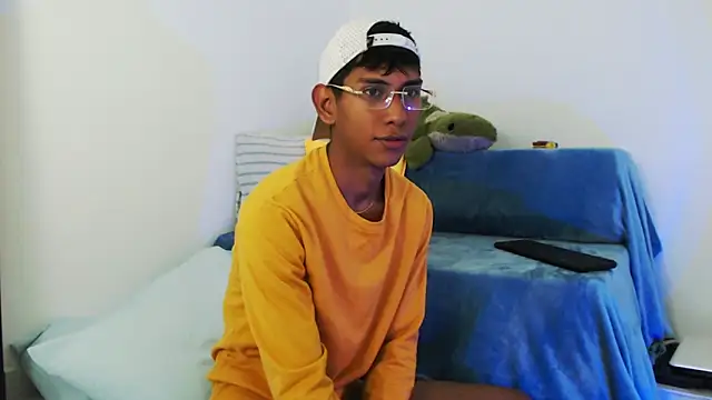 Nick Collins18 online show from 10-30-25, 08:17