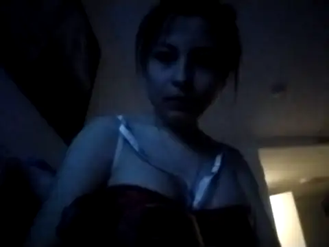 Snapshot of Florita2442 chatting on 10-25-25, 02:44 Florita2442 online show from 10-25-25, 02:44