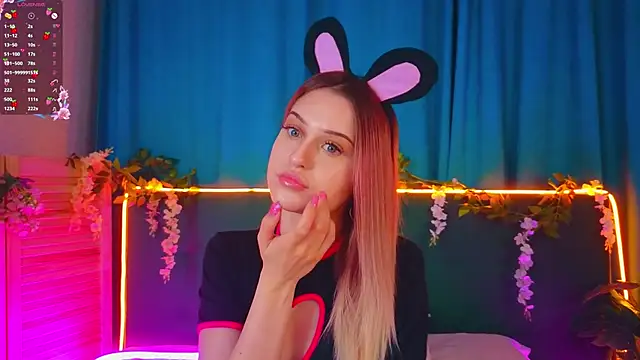 AlinaWalters online show from 11-19-25, 08:09