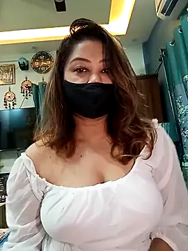 Snapshot of Cute-mona chatting on 05-04-26, 10:07 Cute-mona online show from 05-04-26, 10:07