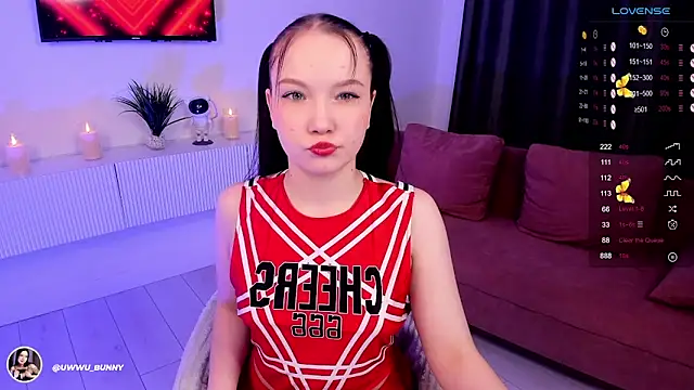 uwwu bunny online show from 02-05-25, 02:05