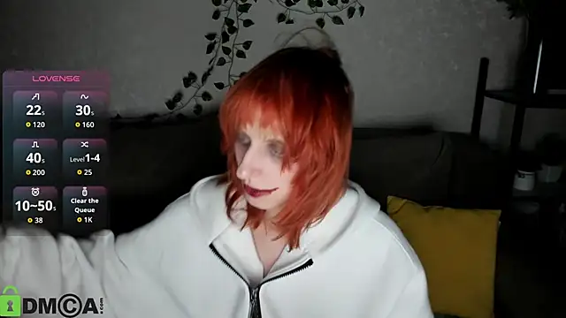 Little Chips online show from 10-30-25, 05:21